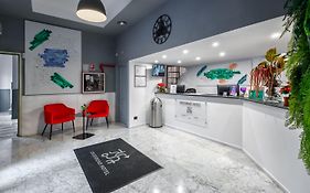 Crossroad Hotel
